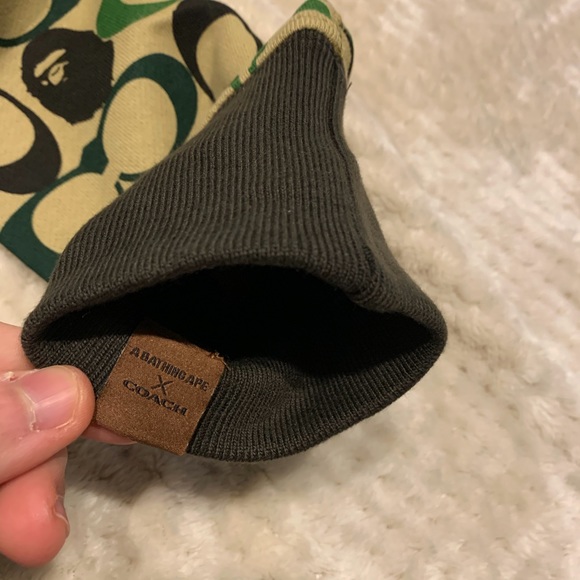 Bape A Bathing Ape Dinosaur Shark Hoodie - Picture 8 of 8